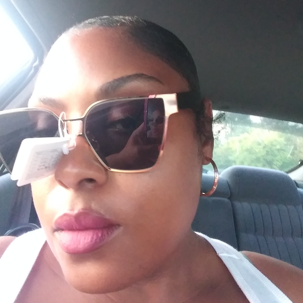 Sunglasses - Picture 3 of 7